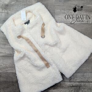 Madison 88 NWT 88 Sherpa Fleece Vest Cream Faux Fur Belted Cozy $128 Size M